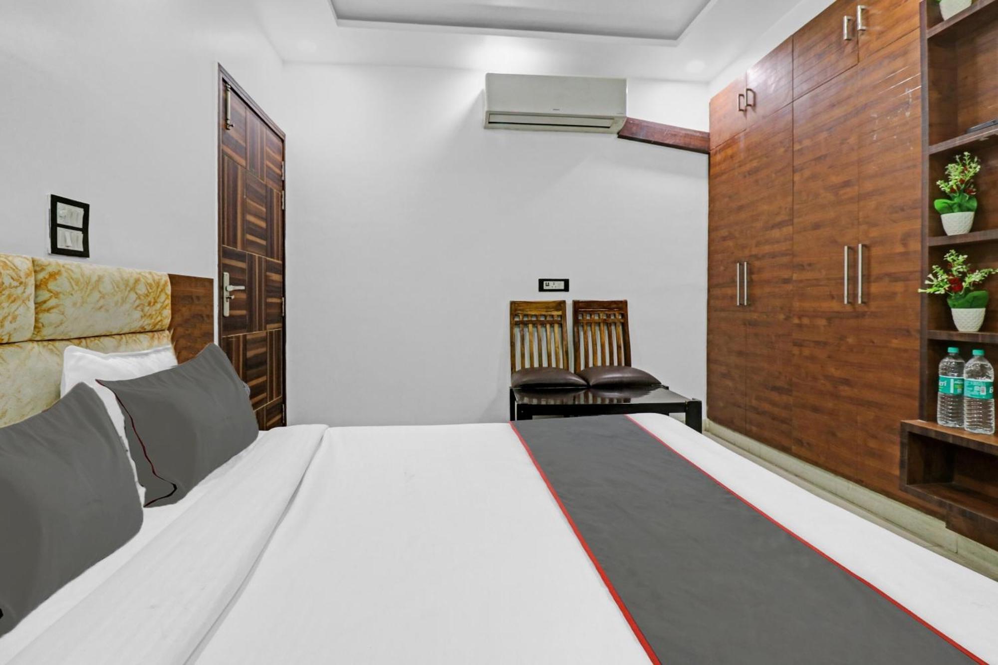Hotel O Bharat Stay Near Indira Gandhi International Airport Yeni Delhi Dış mekan fotoğraf