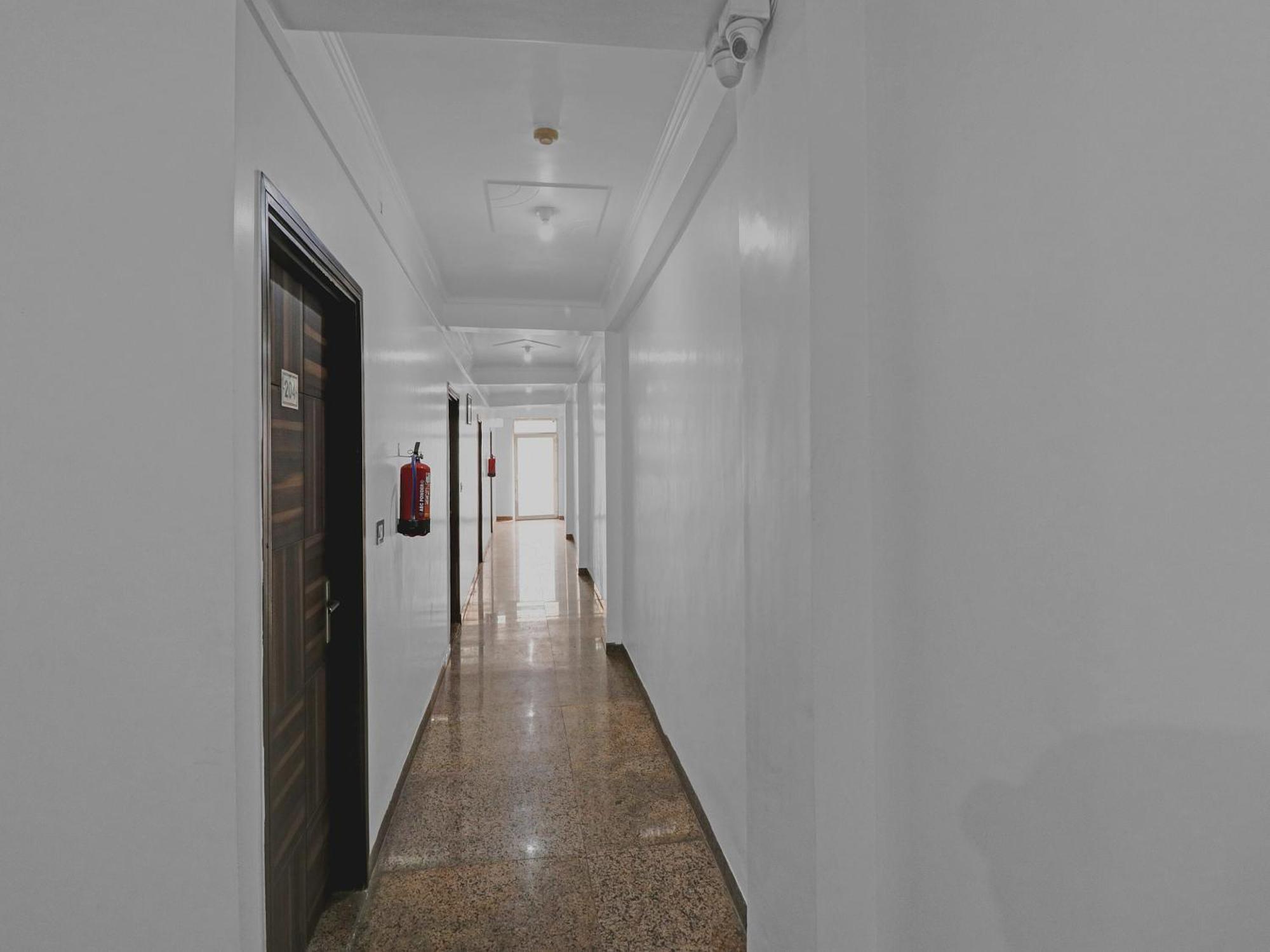 Hotel O Bharat Stay Near Indira Gandhi International Airport Yeni Delhi Dış mekan fotoğraf